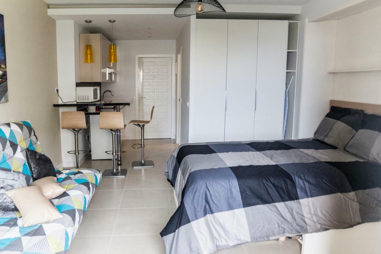 Estudio En Benalbeach Appartement Benalmádena Buitenkant foto